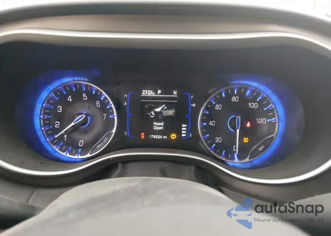 2018 Chrysler Pacifica Touring из США, поврежденный, VIN 2C4RC1DG9JR305578